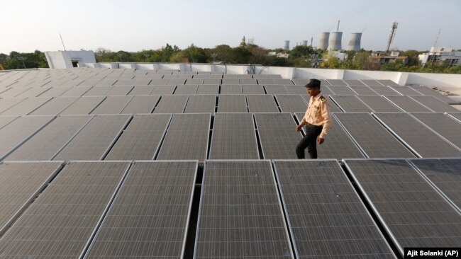 future-shines-bright-for-solar-energy-use-in-india