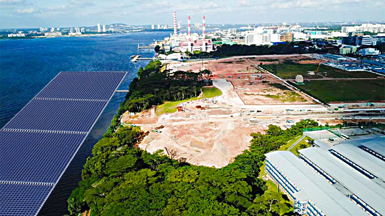 sunseap-to-build-one-of-the-world-s-first-and-largest-sea-water-floating-solar-energy