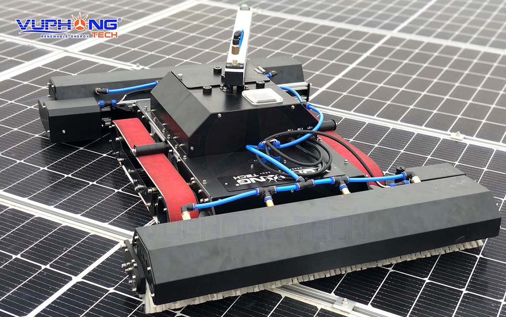 Robot-for-cleaning-solar-panels-3.jpg